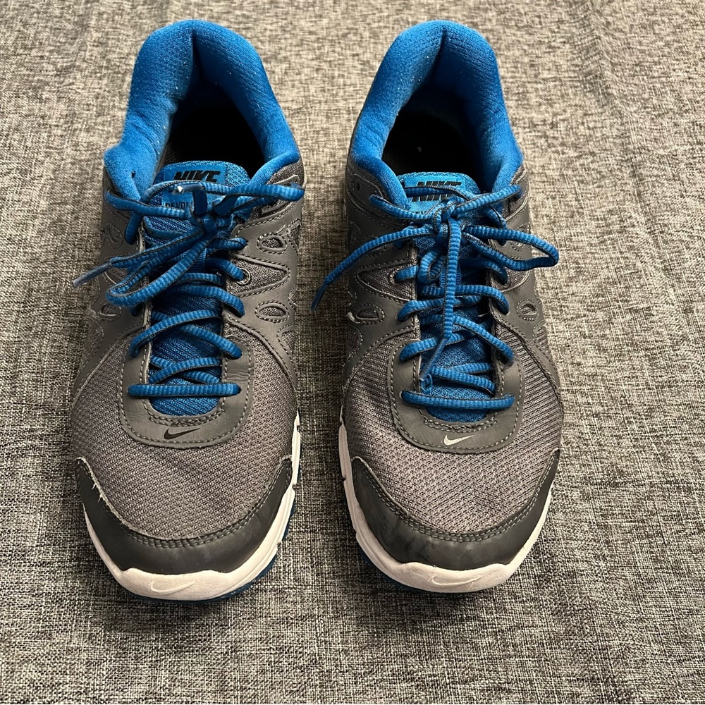 Nike Men’s Blue & Gray Sneakers